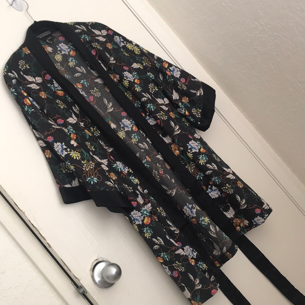 VS robe